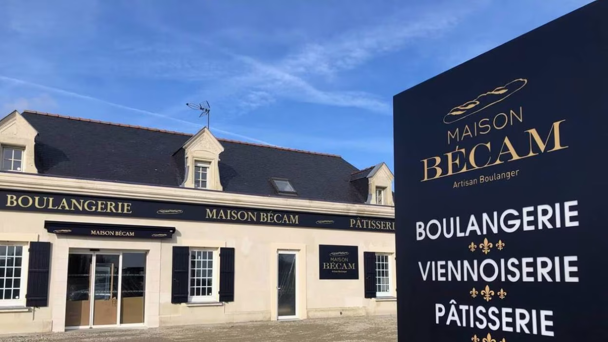 façade d'une boulangerie bacam