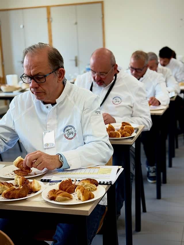 le jury teste les croissants au beurre