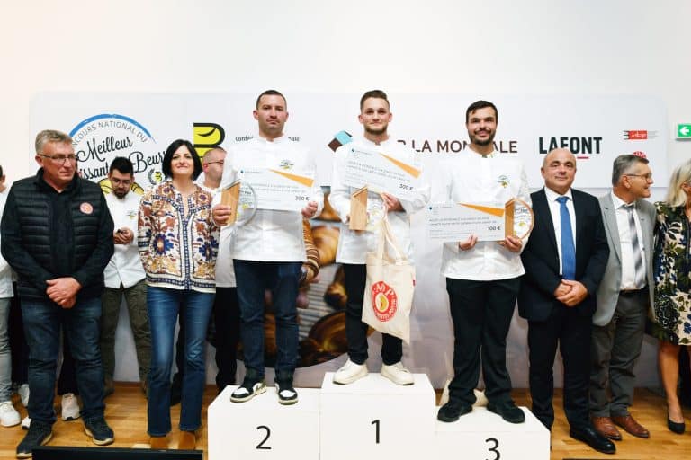 Concours National du Meilleur Croissant au Beurre 2025 photo souvenir podium