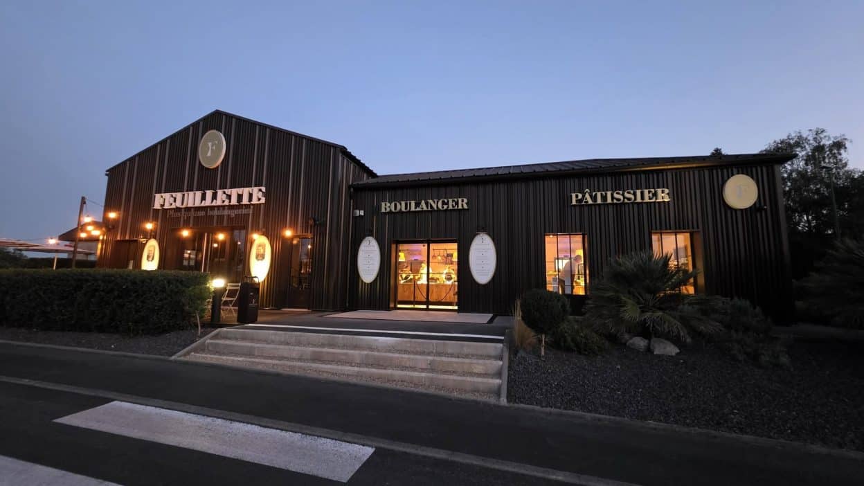 façade feuillette Chancelade 80 Av. Jean Jaurès, Chancelade, France