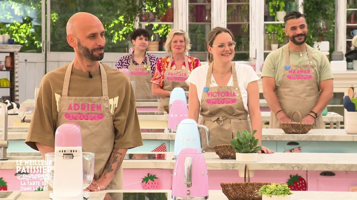 Le Meilleur Pâtissier spéciale “La tarte est dans le pré !” : l’émission du 9 octobre (M6), victoria weber au deuxième rang